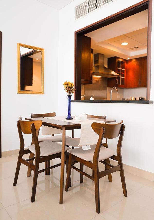 Nasma Luxury Stays - Fancy Apartment With Balcony Near Burj Khalifa Dubai Buitenkant foto